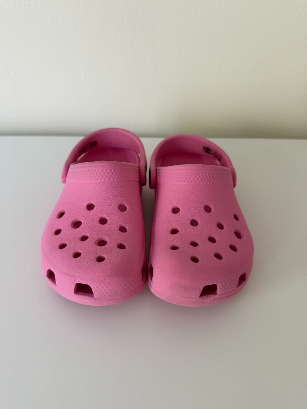 Girls Pink CROCS Like new, C11